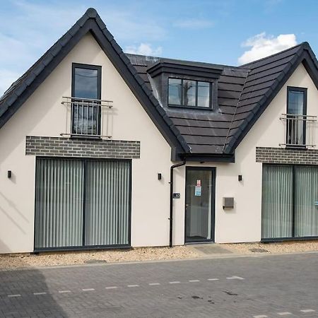 Rosey Lodge -1Bedroom Cousy Flat - Parking, Netflix, Wifi - Close To Blenheim Palace & Oxford - F5 키들링턴 외부 사진